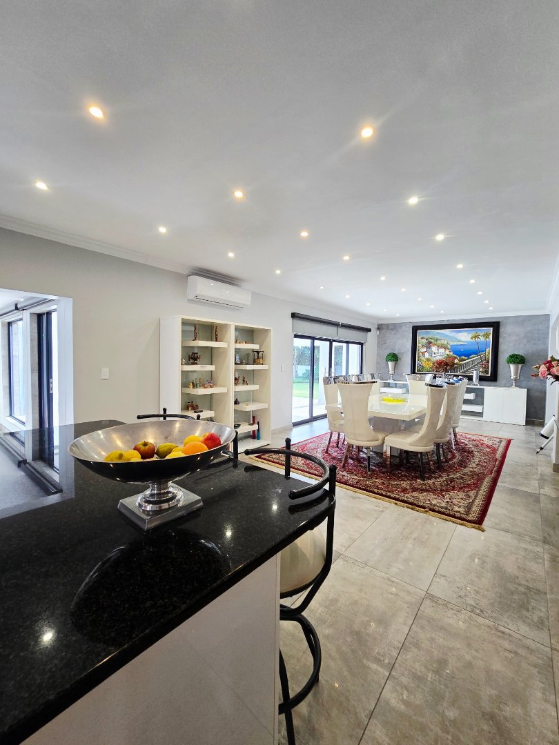 6 Bedroom Property for Sale in Wilkoppies North West